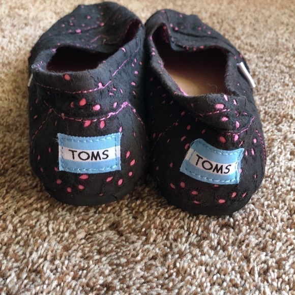 Toms Black and Pink Anglaise Classic Loafers - Picture 5 of 11